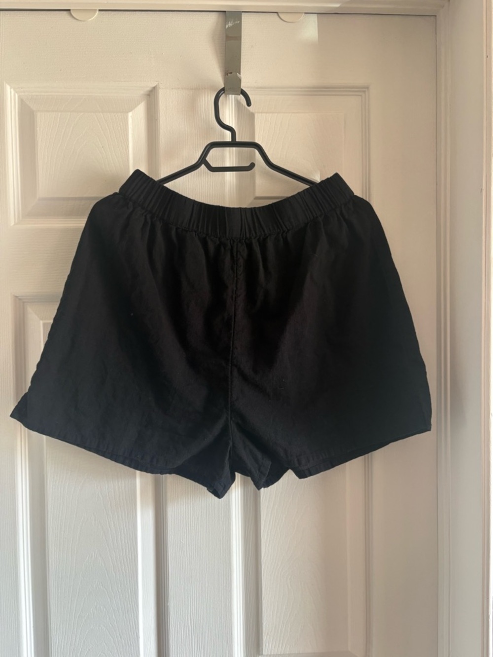 ASOS Black Women's Elastic-Waist Shorts - Size 8